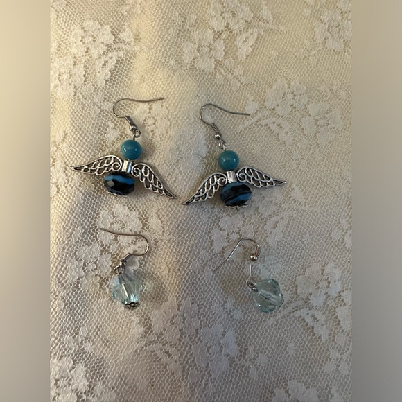 Jewelry - Earrings lot of two Gold Toned Blue